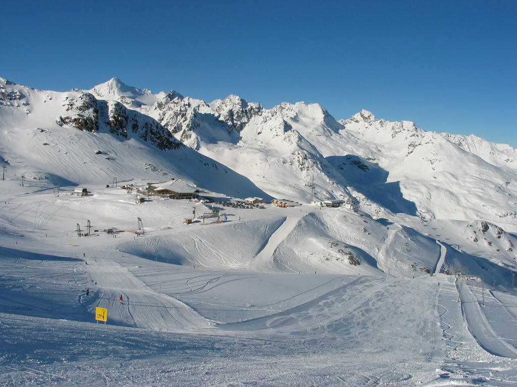 Apart Gletscherblick Kaunertal Ngoại thất bức ảnh